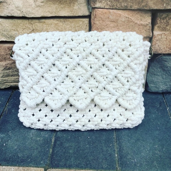 New Handcrafted Macramé Shoulder Bag - Picture 3 of 6
